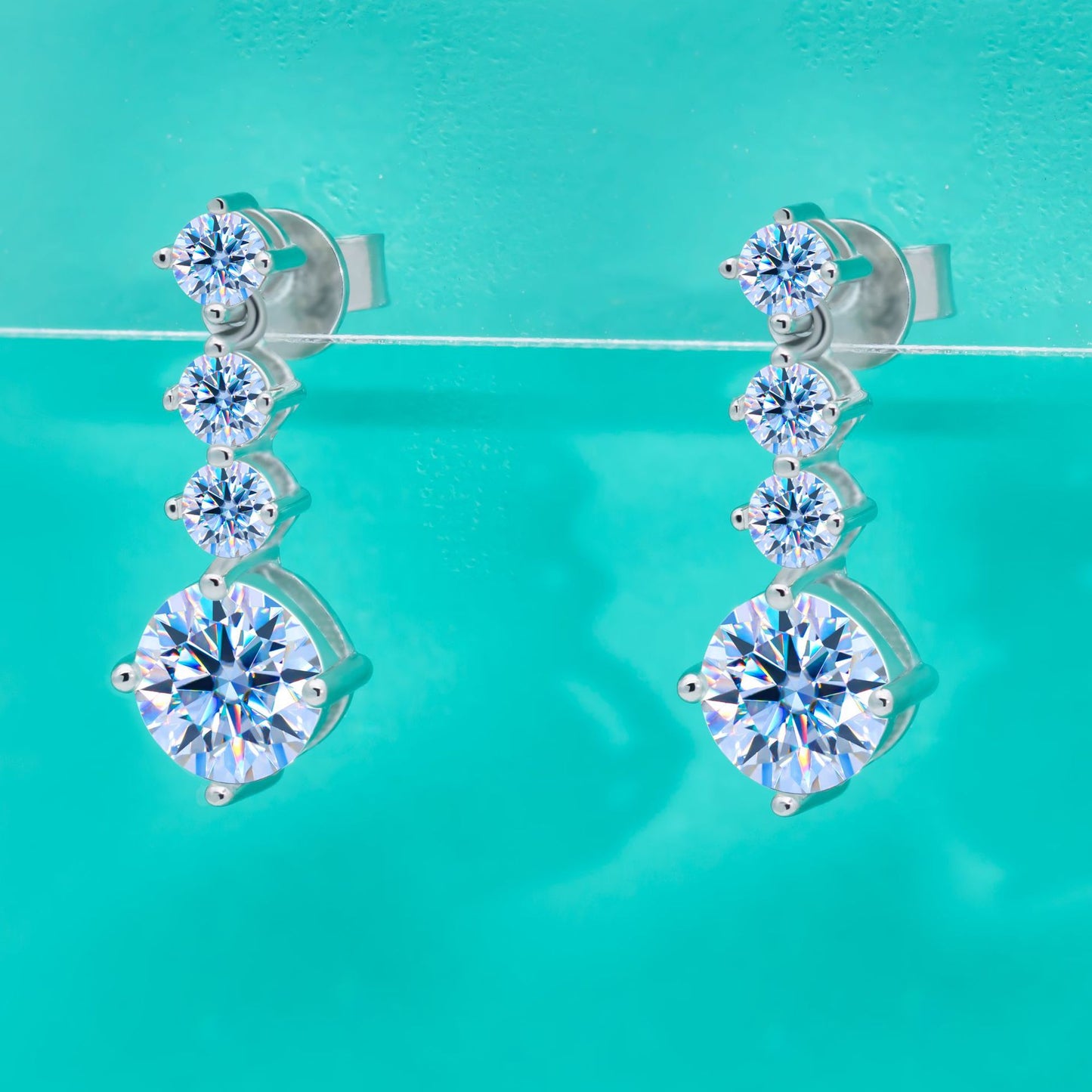 Moissanite earrings silver needle temperament heavy industry long S925 pure silver pulsating heart round summer style.
