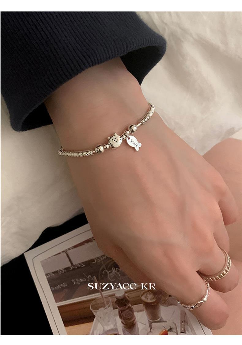 Simple bead sterling silver small plate wrapped with cat and fish bracelet, versatile and exquisite bracelet