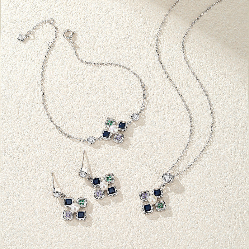 Natural freshwater pearl bracelet for women S925 pure silver lucky clover bracelet, niche high-end zircon bracelet