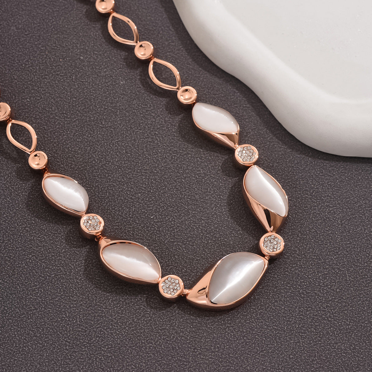 SHEIN TEMU European and American style fashion retro chain splicing moonstone fashion bracelet for women