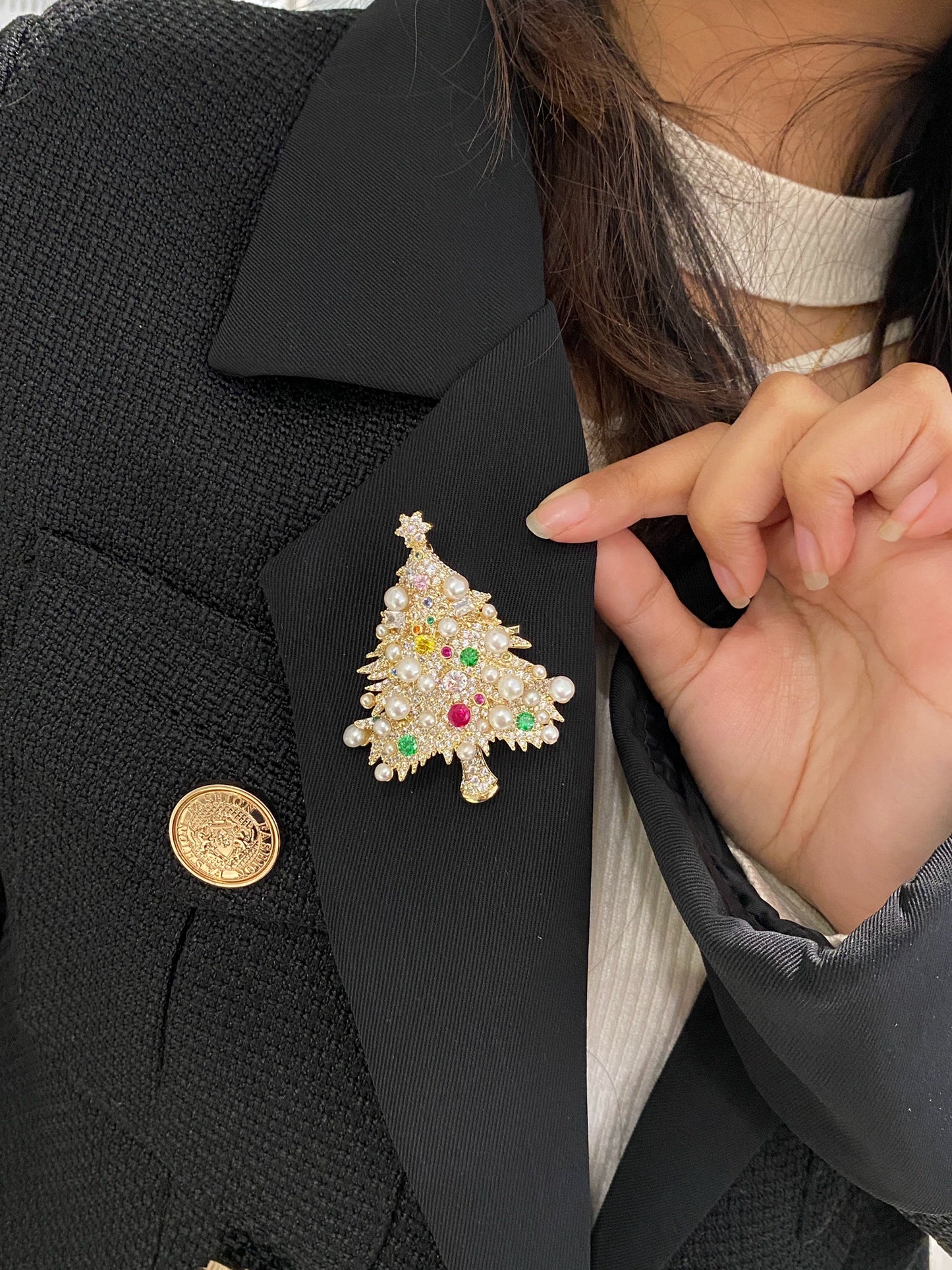 Original natural pearl copper zircon Christmas tree chest flower brooch Christmas gift