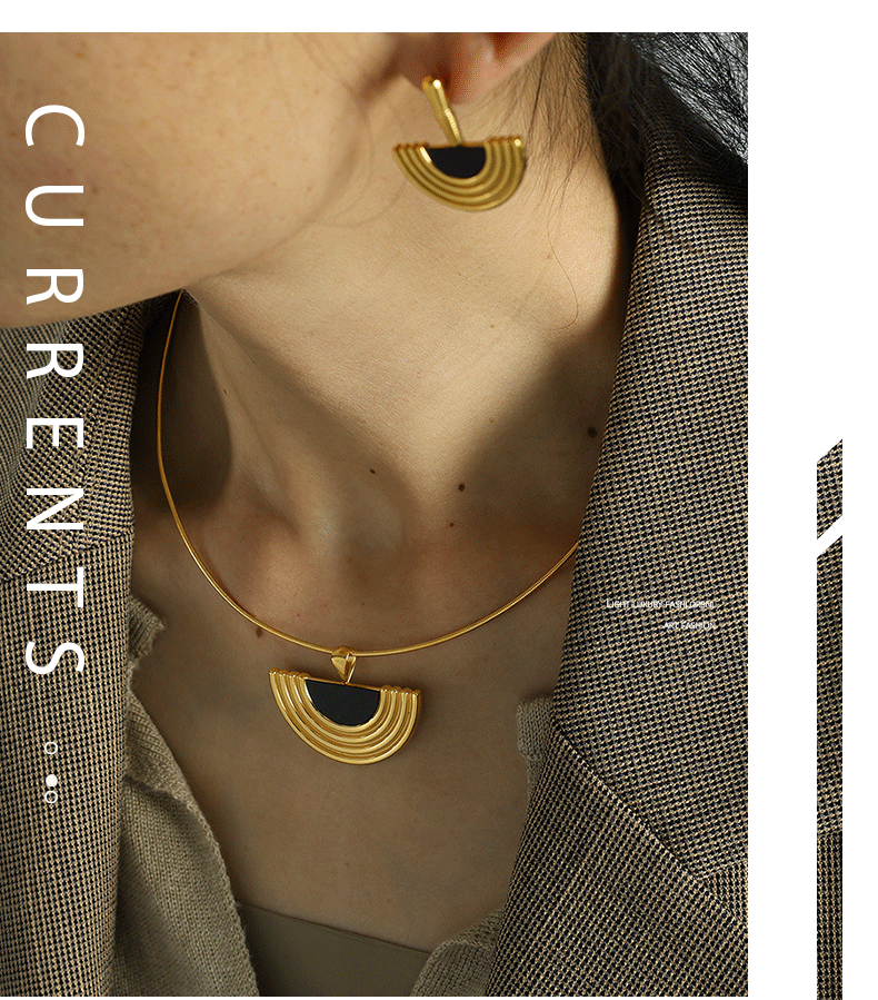 New European and American French Earring Necklace Set with Classical Egyptian Earrings and Metal Earrings