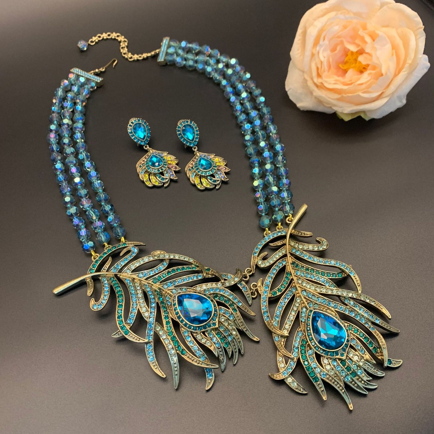 New feather style diamond inlaid multi-layer string glass necklace retro palace style earrings