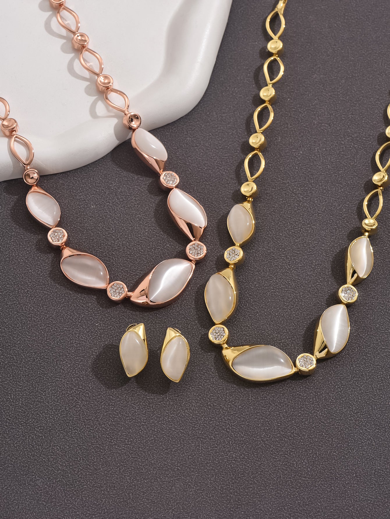 SHEIN TEMU European and American style fashion retro chain splicing moonstone fashion bracelet for women