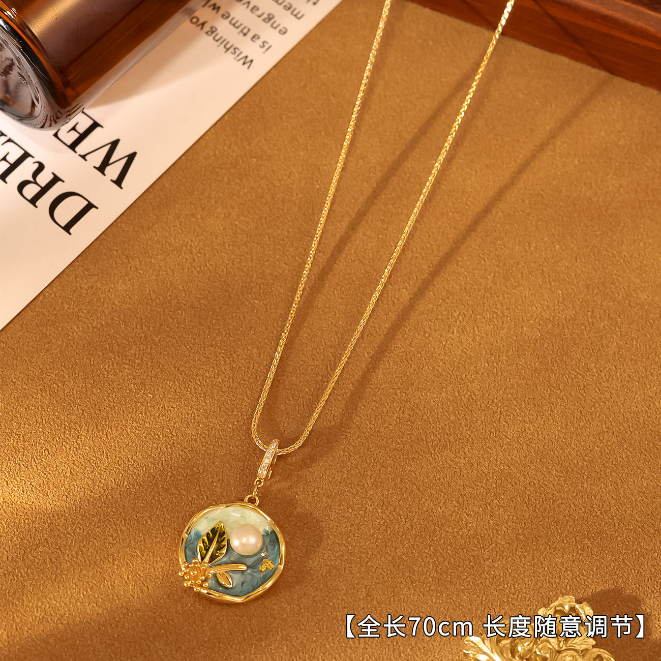 New Monet Garden Natural Pearl Oil Painting Necklace Light Luxury Retro Plated 18K Gold Clothing Chain
