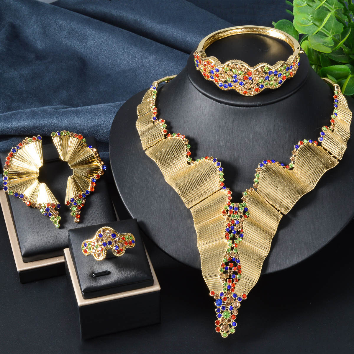 Dubai 18K Gold Plated Middle Eastern Fashion Necklace+Bracelet+Earrings+Ring Set