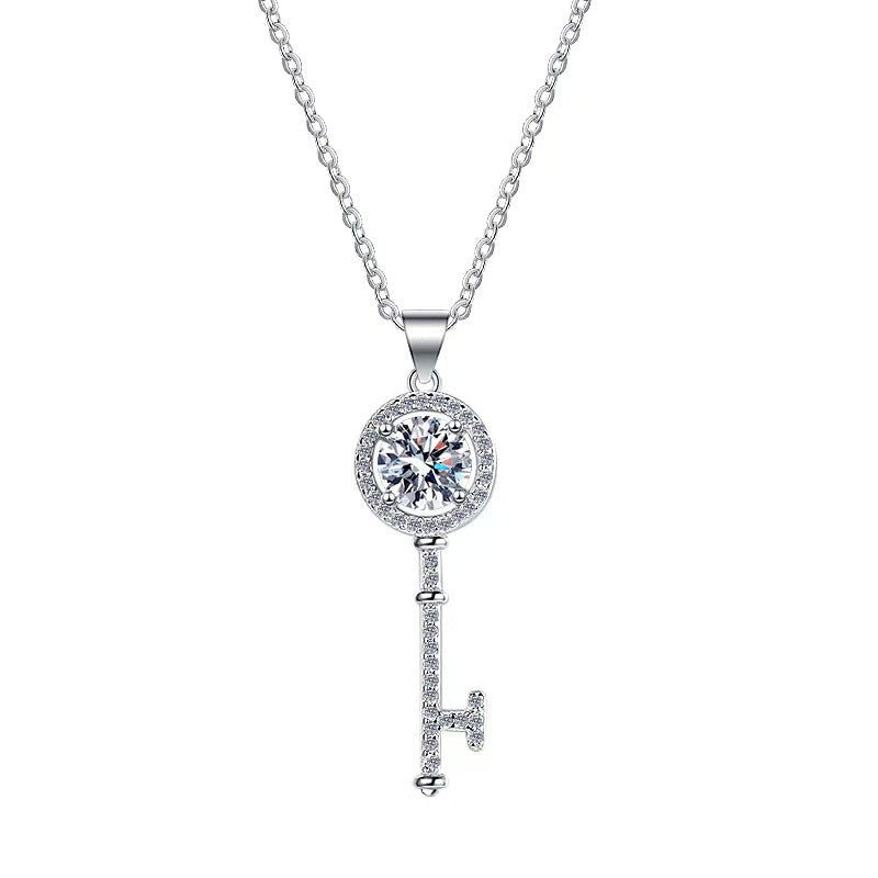 Moissanite earrings silver needle temperament heavy industry long S925 pure silver pulsating heart round summer style.