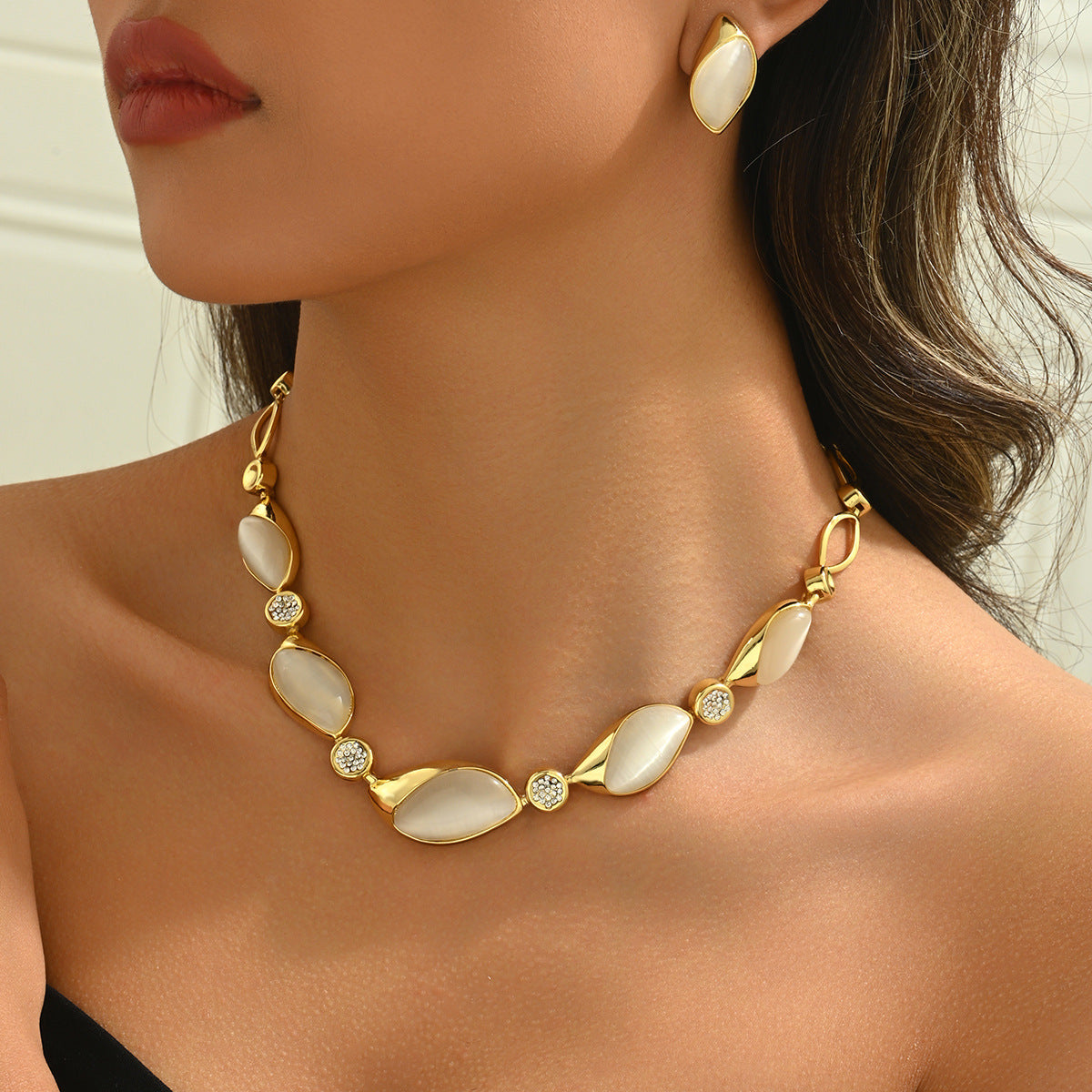 SHEIN TEMU European and American style fashion retro chain splicing moonstone fashion bracelet for women