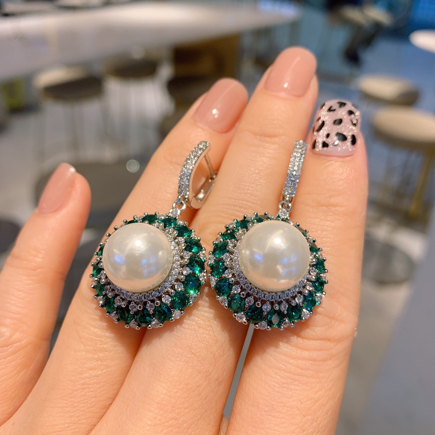 New Emerald Australian Pearl Earrings, Rings, Necklaces, Air Earrings, Fashion Accessories