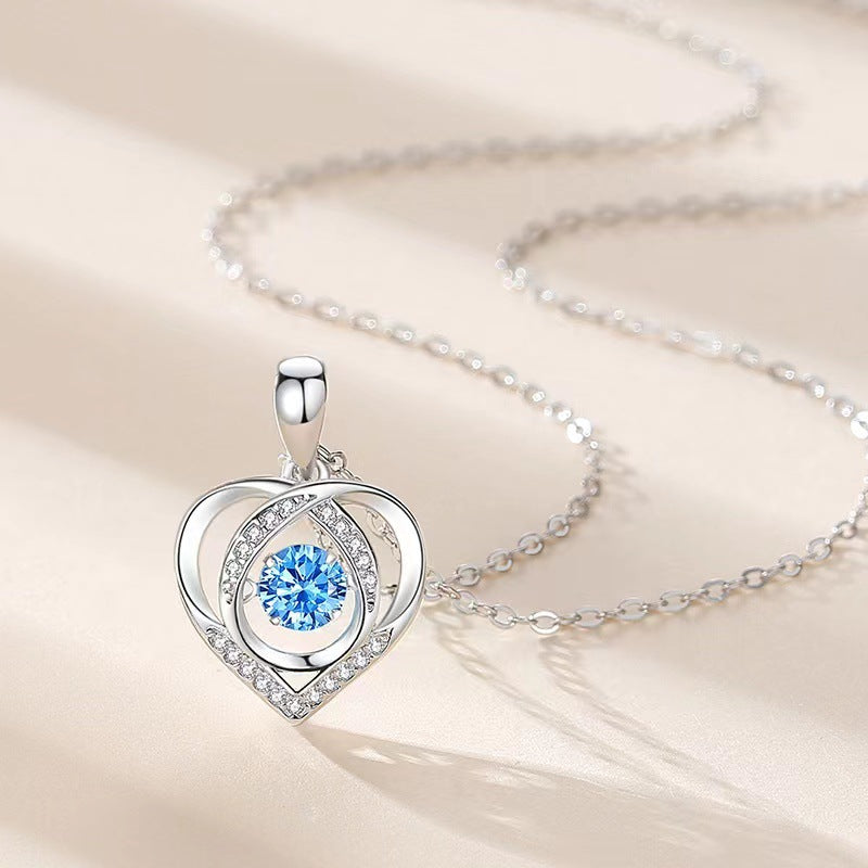 Heart necklace for women, dynamic heart-shaped collarbone chain, Mother's Day gift, Valentine's Day gift pendant