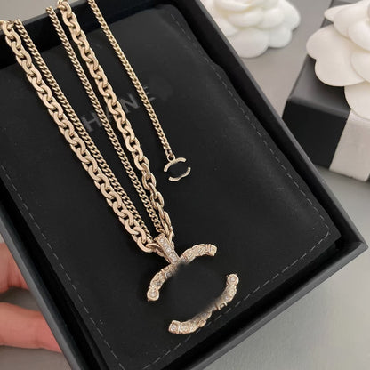 2025 New Vintage Classic Letter Necklace Double Layer Diamond Set Neck Chain