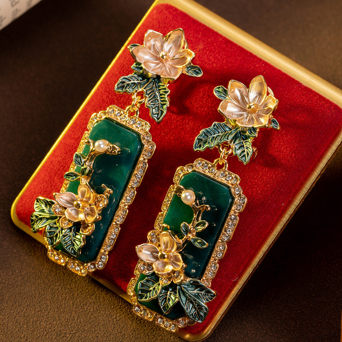 Middle aged earrings, high-end goods, palace style, retro temperament, long earrings, Chinese heavy industry relief, exaggerated personality earrings
