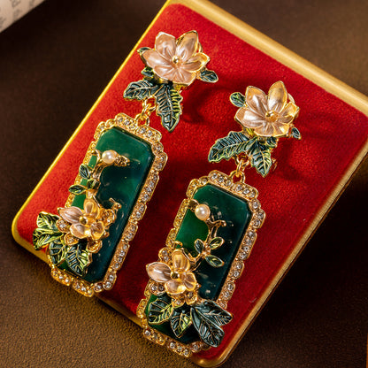 Middle aged earrings, high-end goods, palace style, retro temperament, long earrings, Chinese heavy industry relief, exaggerated personality earrings