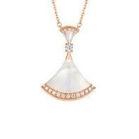 High end fan-shaped necklace, silver necklace, shell shape, 2025 new item, give your girlfriend a Valentine's Day gift
