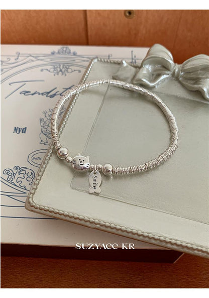 Simple bead sterling silver small plate wrapped with cat and fish bracelet, versatile and exquisite bracelet