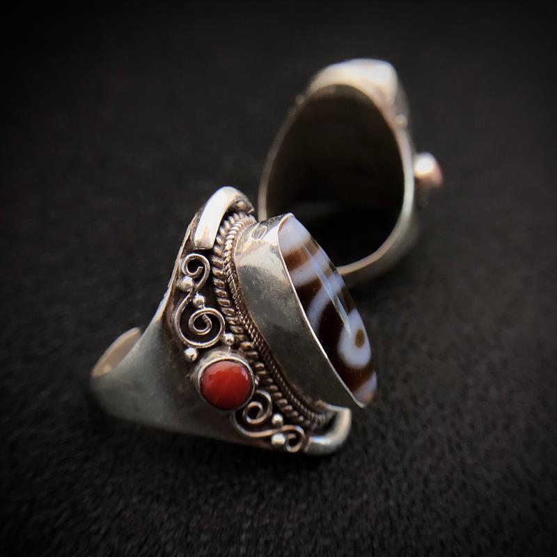 ring  Tibetan Nepalese handmade copper and silver plated jewelry collection   Wholesale is available starting from 30 pieces.
