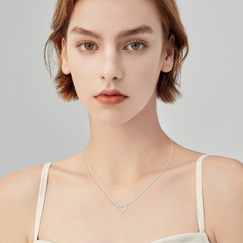 Internet celebrity hot selling ins style 925 sterling silver moissanite necklace with hollow heart collarbone chain pendant