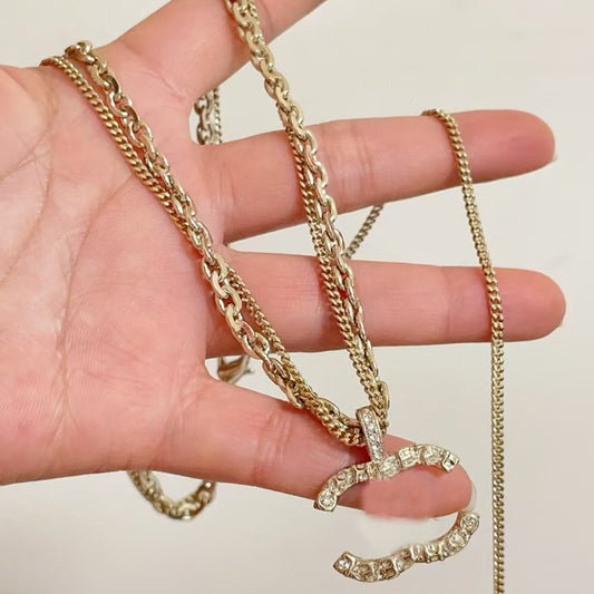 2025 New Vintage Classic Letter Necklace Double Layer Diamond Set Neck Chain