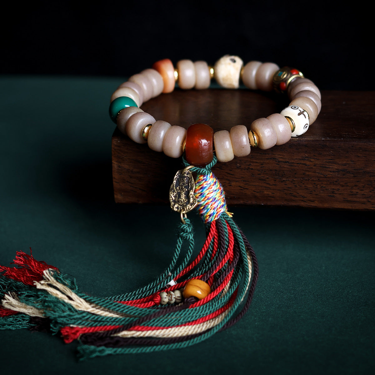 Bracelet Tibetan yak bone bracelet, old beeswax hand-woven tassel beads bracelet