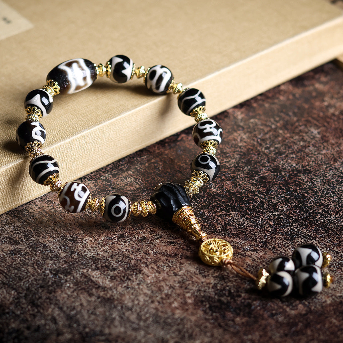 Bracelet  Tibetan Dzi Beads Multi-Treasure Bracelet Tiger Teeth Wealth God Aquarius Three Eyes Vintage Retro Bracelet