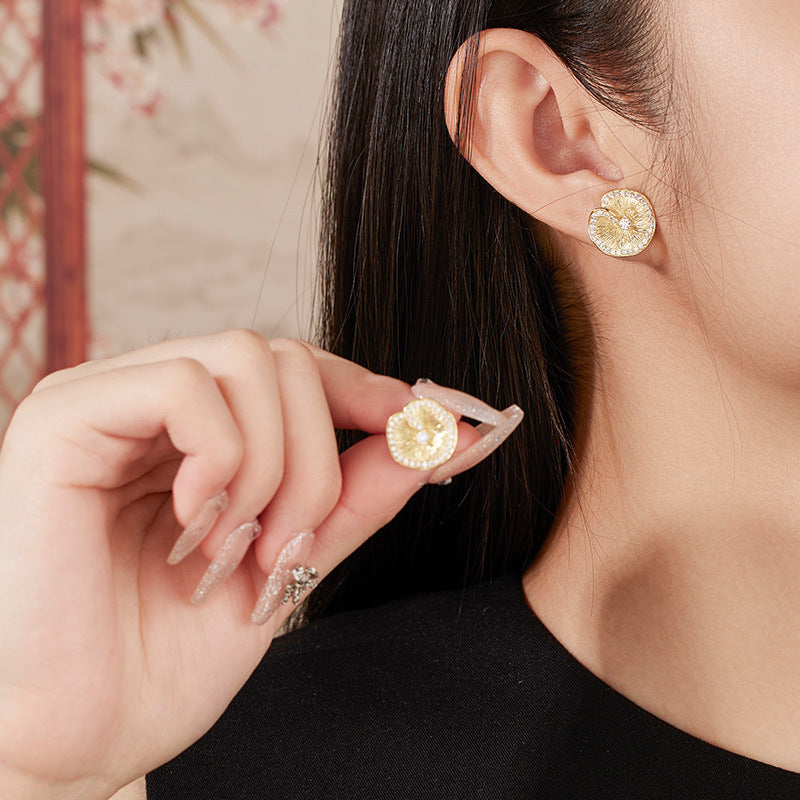 Italian brushed craftsmanship S925 pure silver lotus leaf pleated texture earrings with high-end temperament