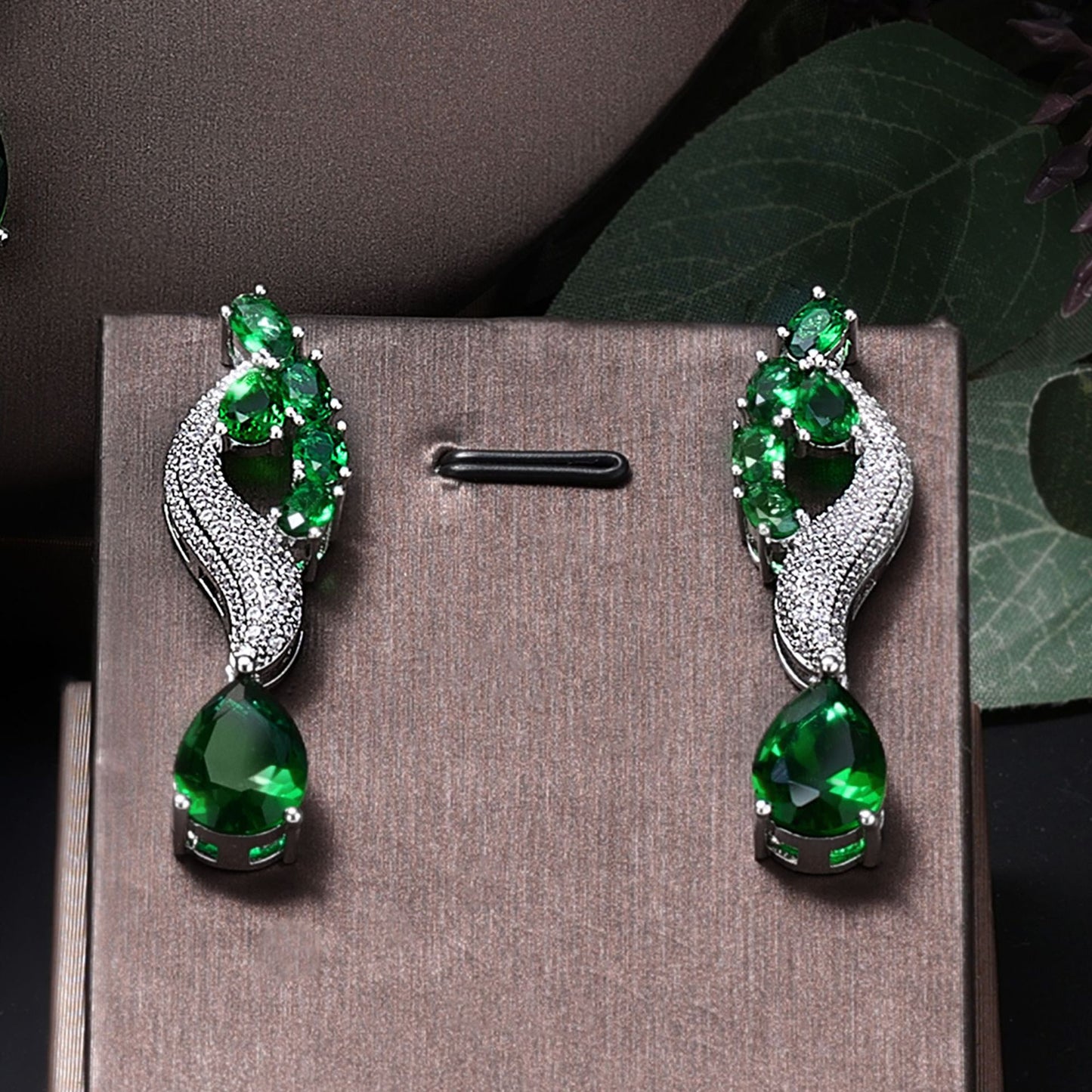 Hot selling jewelry four piece necklace+earrings+ring+bracelet 3A zircon jewelry set