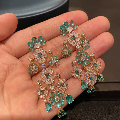 Green flower earrings, green flower clusters, water droplet pendant, zircon earrings, three-dimensional fashion.