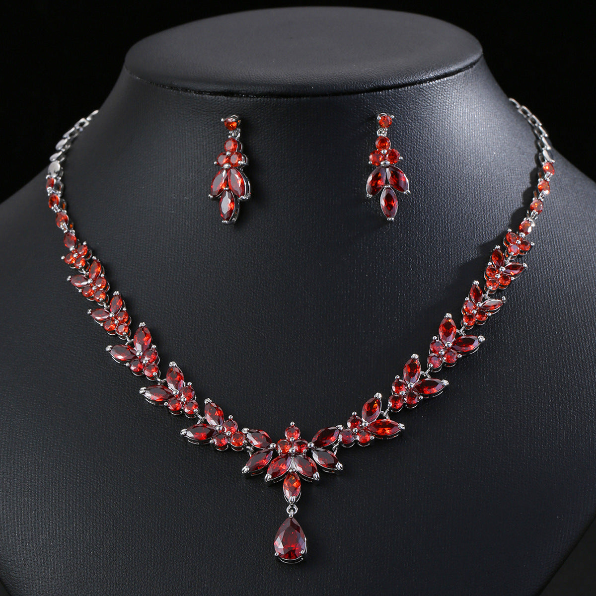 European and American Fashion Zircon Necklace+Earring Set Bridal Dress Banquet Accessories # Women's Holiday Wear