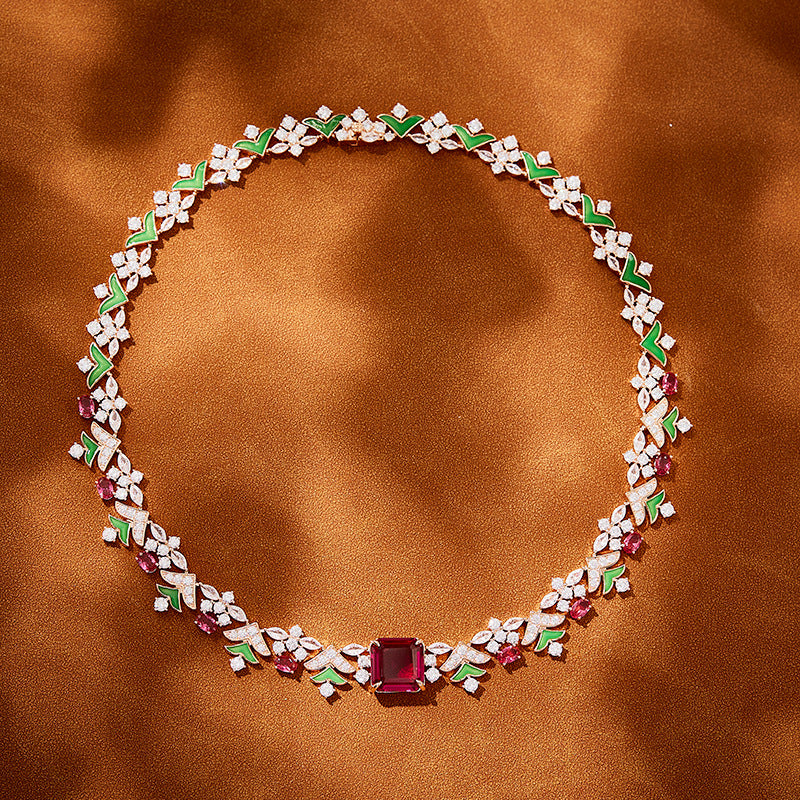 New Forest Garden Chocker Collar with Gold Plated, Fashionable Texture, and a Elegant Evening Dress Chain