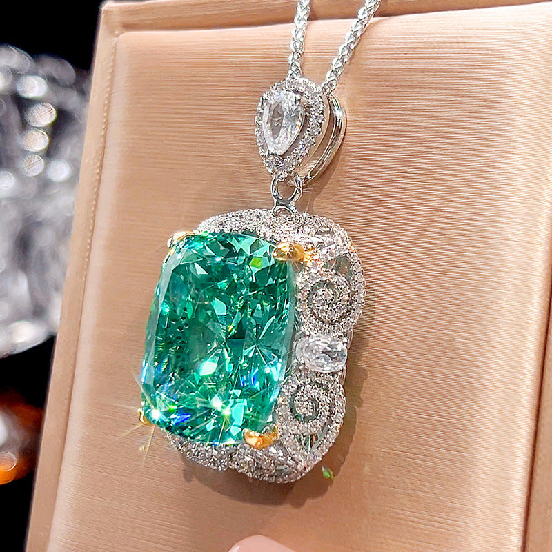 2025 New Jewelry Simulation Para Green Pendant Main Stone 20 * 23