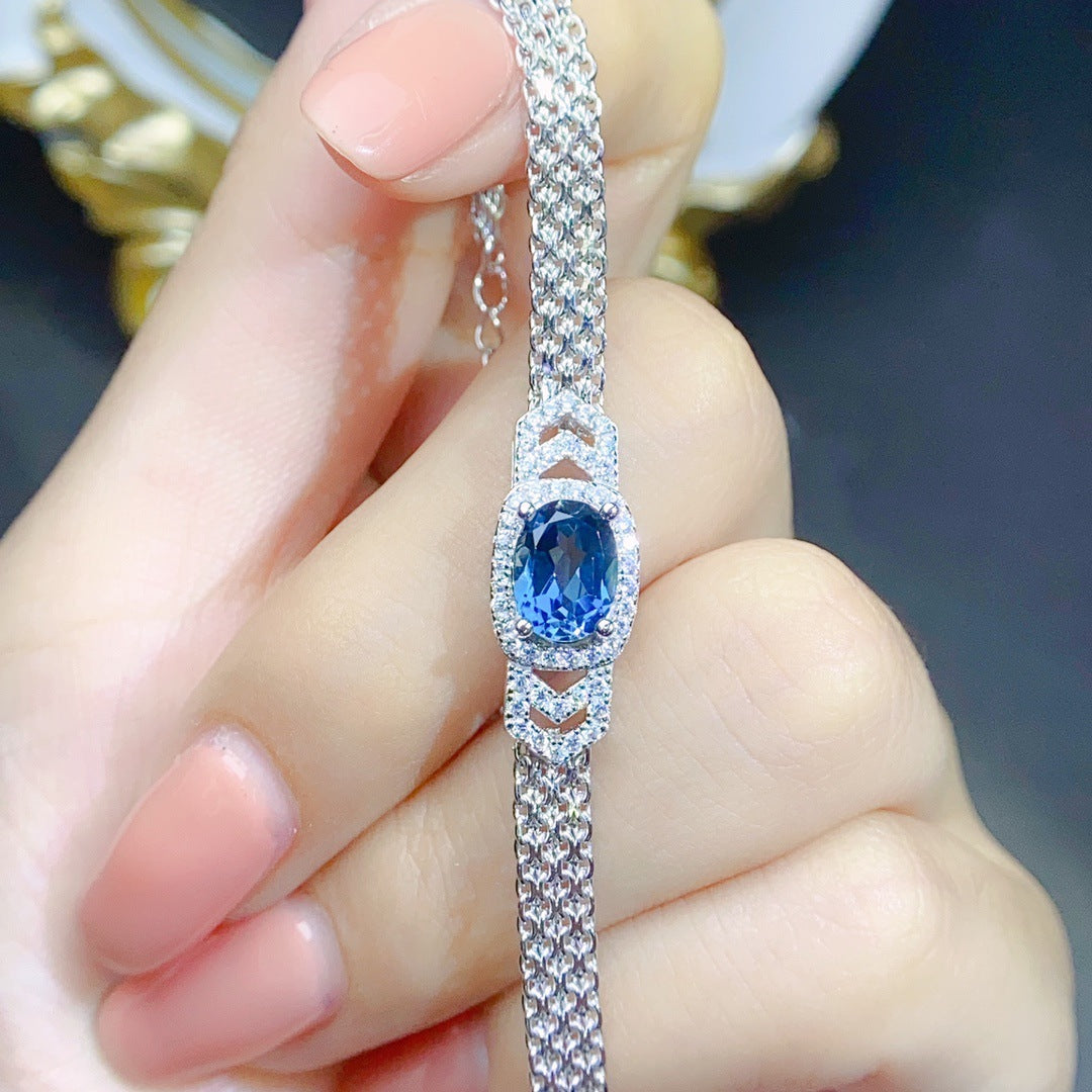 Hot selling natural topaz bracelet S925 silver inlaid main stone 6 * 8 in Europe and America