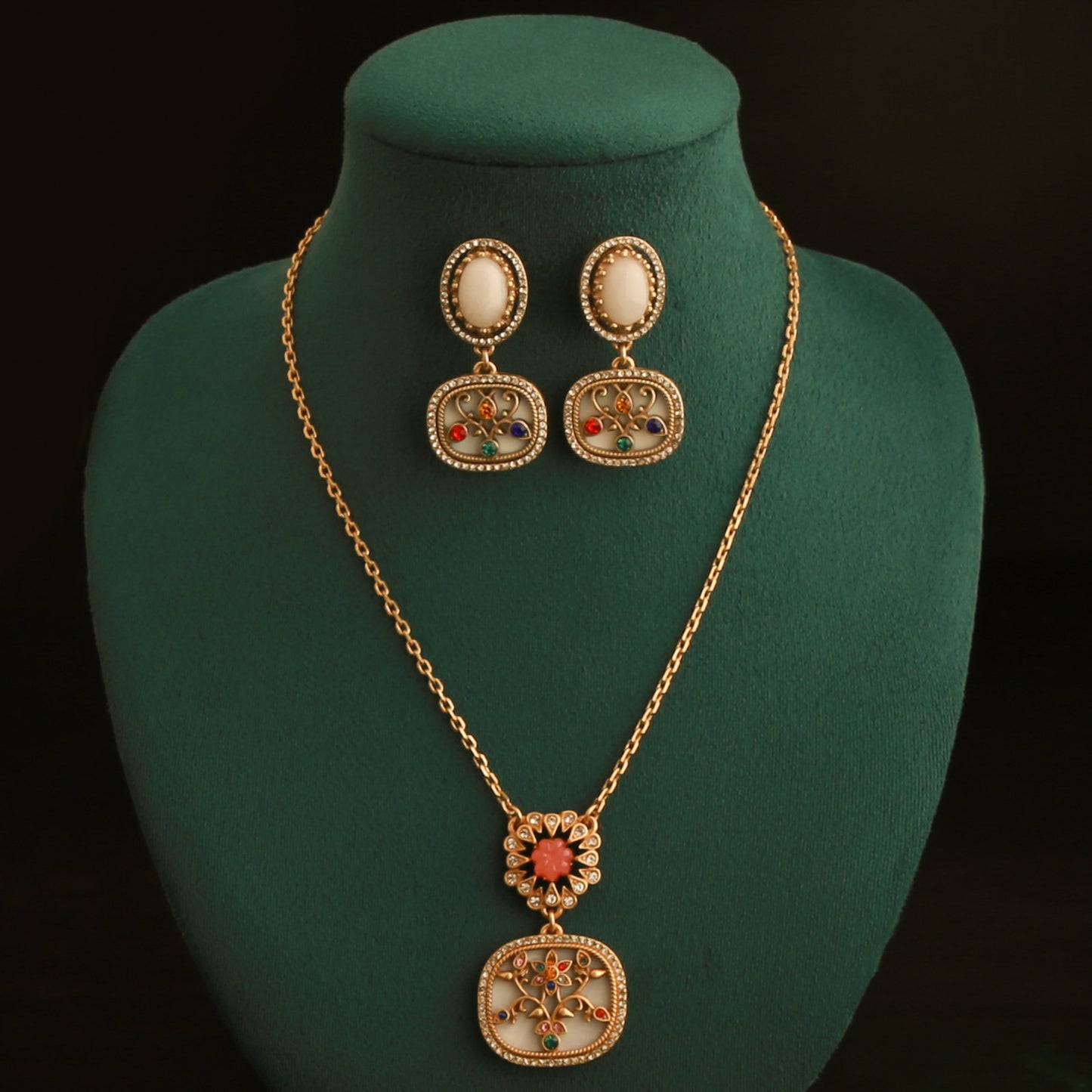 Vintage niche floral zircon jewelry, O-chain necklace, silver needle earrings, earrings