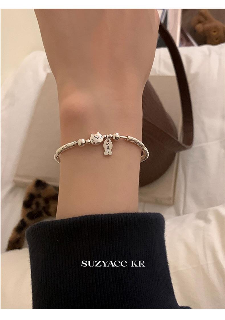 Simple bead sterling silver small plate wrapped with cat and fish bracelet, versatile and exquisite bracelet