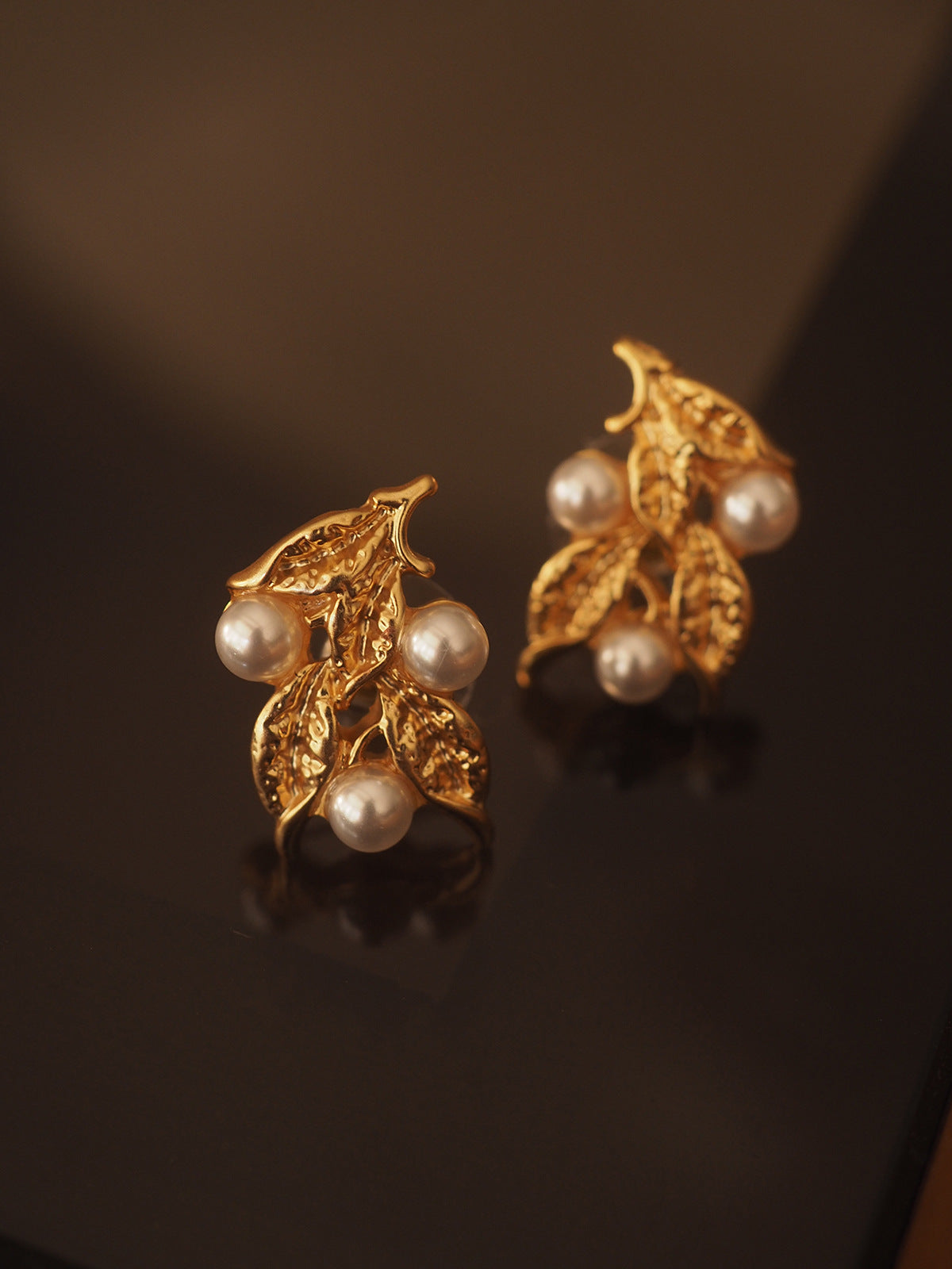 Pearl Retro Western Antique Trifari Cuifali Qingdao Vintage Earrings Earclip No Ear Hole