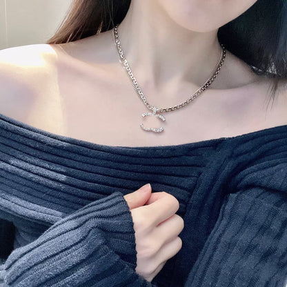 2025 New Vintage Classic Letter Necklace Double Layer Diamond Set Neck Chain