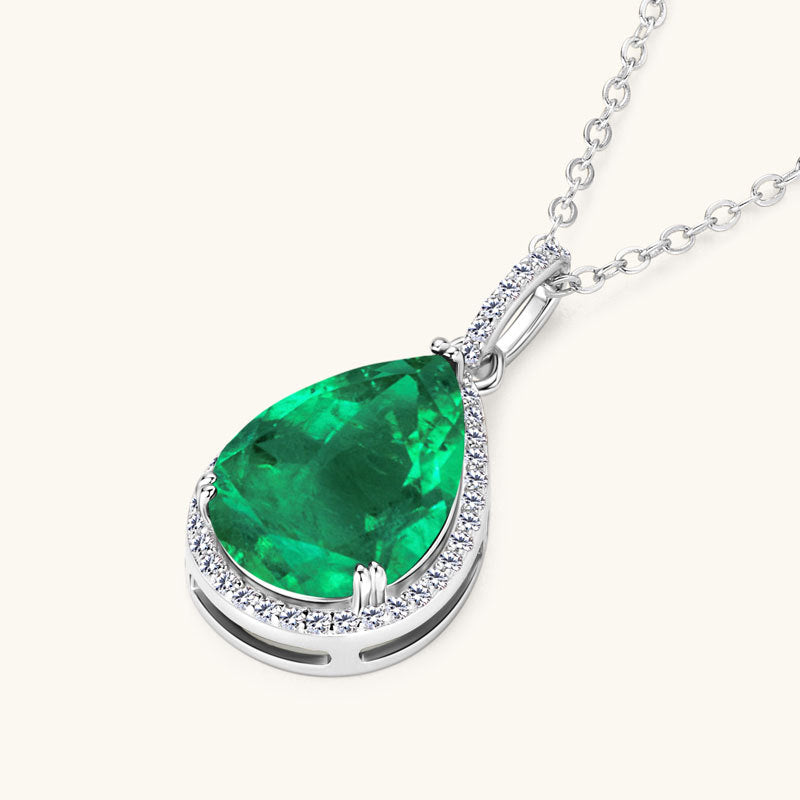 Water droplet emerald necklace for girls with high-end design, collarbone chain S925 pure silver plated with gold pendant