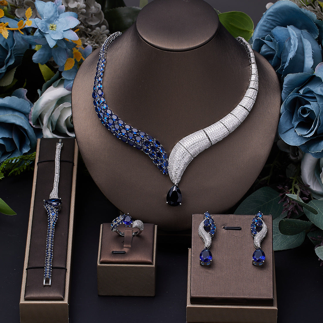 Hot selling jewelry four piece necklace+earrings+ring+bracelet 3A zircon jewelry set