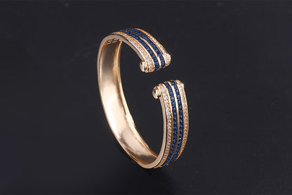 bracelet  Women's retro bracelet with imitation colored gems and luxurious inlay