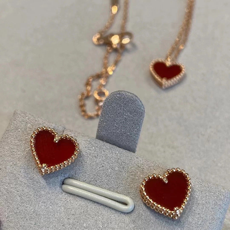 High version V gold small heart necklace for women, thick plated 18k rose gold heart-shaped red agate collarbone chain