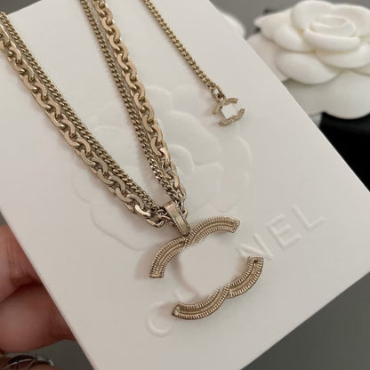 2025 New Vintage Classic Letter Necklace Double Layer Diamond Set Neck Chain