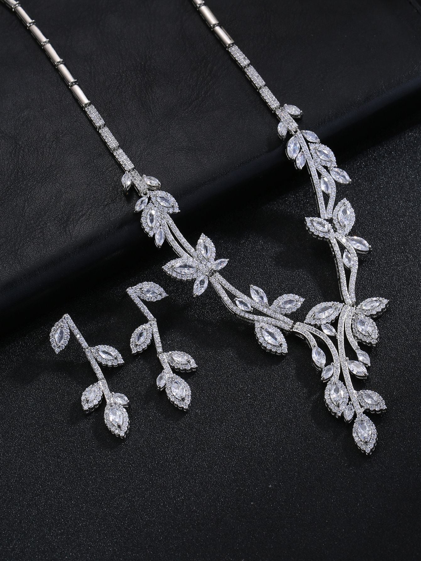 Zircon necklace earring set decorations