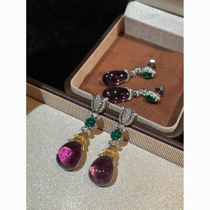 Purple is very charming, with high beauty value. Purple earrings are light and luxurious, versatile earrings.