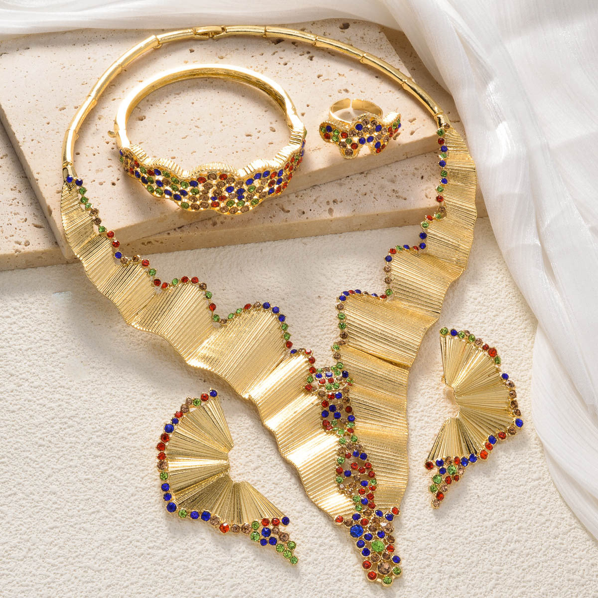 Dubai 18K Gold Plated Middle Eastern Fashion Necklace+Bracelet+Earrings+Ring Set