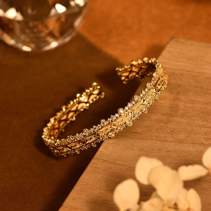 Italian fashion retro diamond studded bracelet, Buchira silk like hand accessory