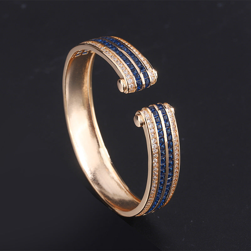 bracelet  Women's retro bracelet with imitation colored gems and luxurious inlay