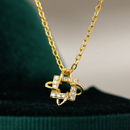 Geometric square pendant collarbone chain for women, plated with 14K gold and 925 pure silver, fully inlaid with moissanite necklace