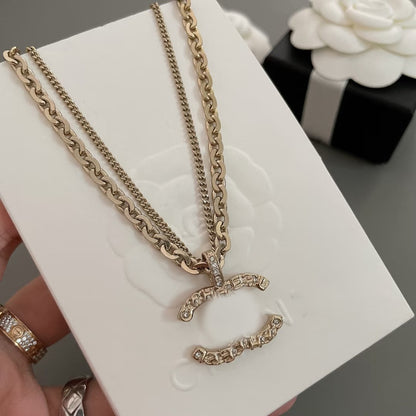 2025 New Vintage Classic Letter Necklace Double Layer Diamond Set Neck Chain