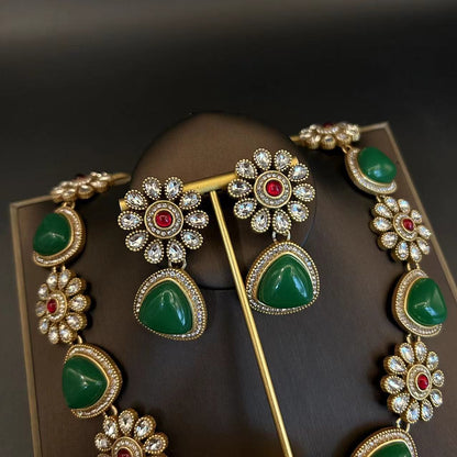 Gufu high-end necklace set, temperament, diamond studded necklace, earrings, earrings, emerald green
