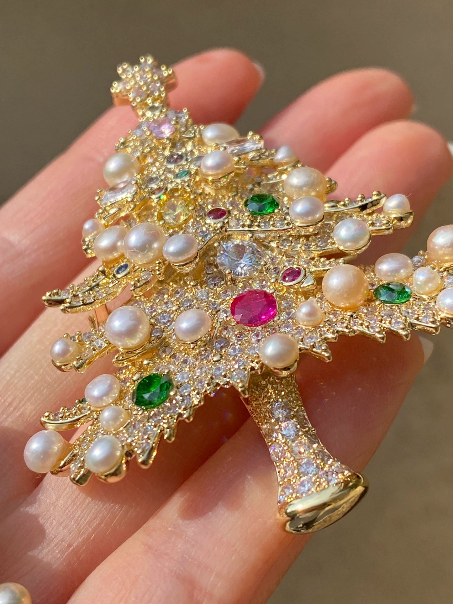 Original natural pearl copper zircon Christmas tree chest flower brooch Christmas gift