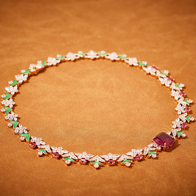 New Forest Garden Chocker Collar with Gold Plated, Fashionable Texture, and a Elegant Evening Dress Chain